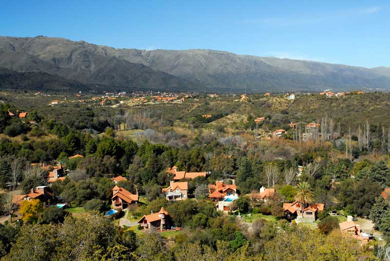 country-club-chumamaya-villa-de-merlo